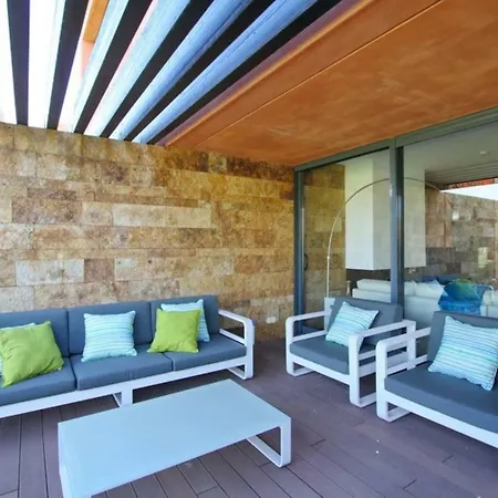 Moradia No Condominio L'orangerie Em